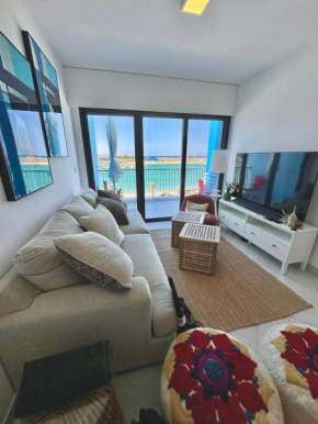 Chic One-Bedroom with Sea View